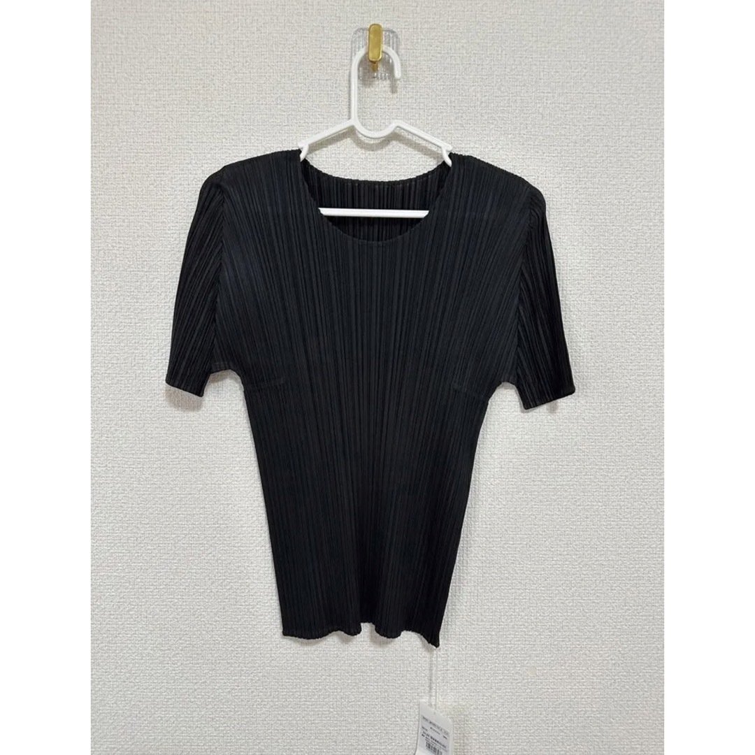 PLEATS PLEASE 新品BASICS TOPS BLACK-