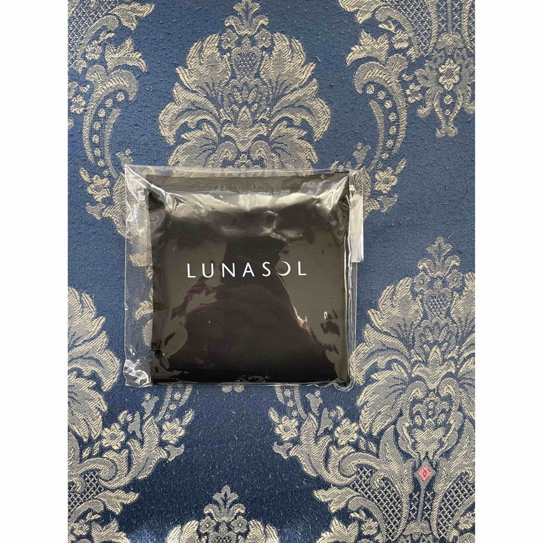 LUNASOL(ルナソル)のルナソル　トートバッグ　新品未使用未開封 レディースのバッグ(トートバッグ)の商品写真