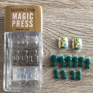ダッシングディバ(DASHING DIVA)のDASHING DIVA Magic Press premium 足爪用　💅(つけ爪/ネイルチップ)