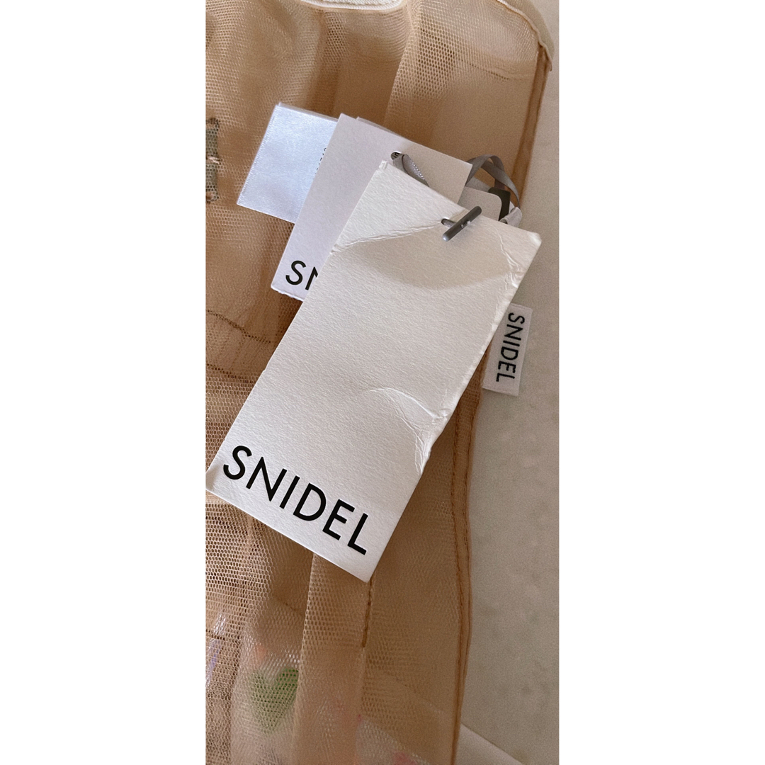 SNIDEL(スナイデル)の【タグ付き未使用】SNIDEL シースルービスチェ　ベルト レディースのファッション小物(ベルト)の商品写真