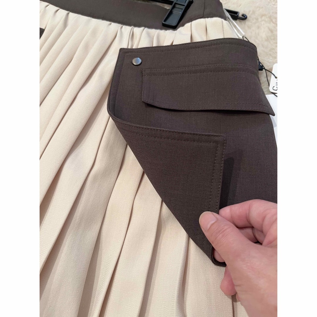 新品タグ付きヤマダヤのプリーツスカート レディースのスカート(ロングスカート)の商品写真