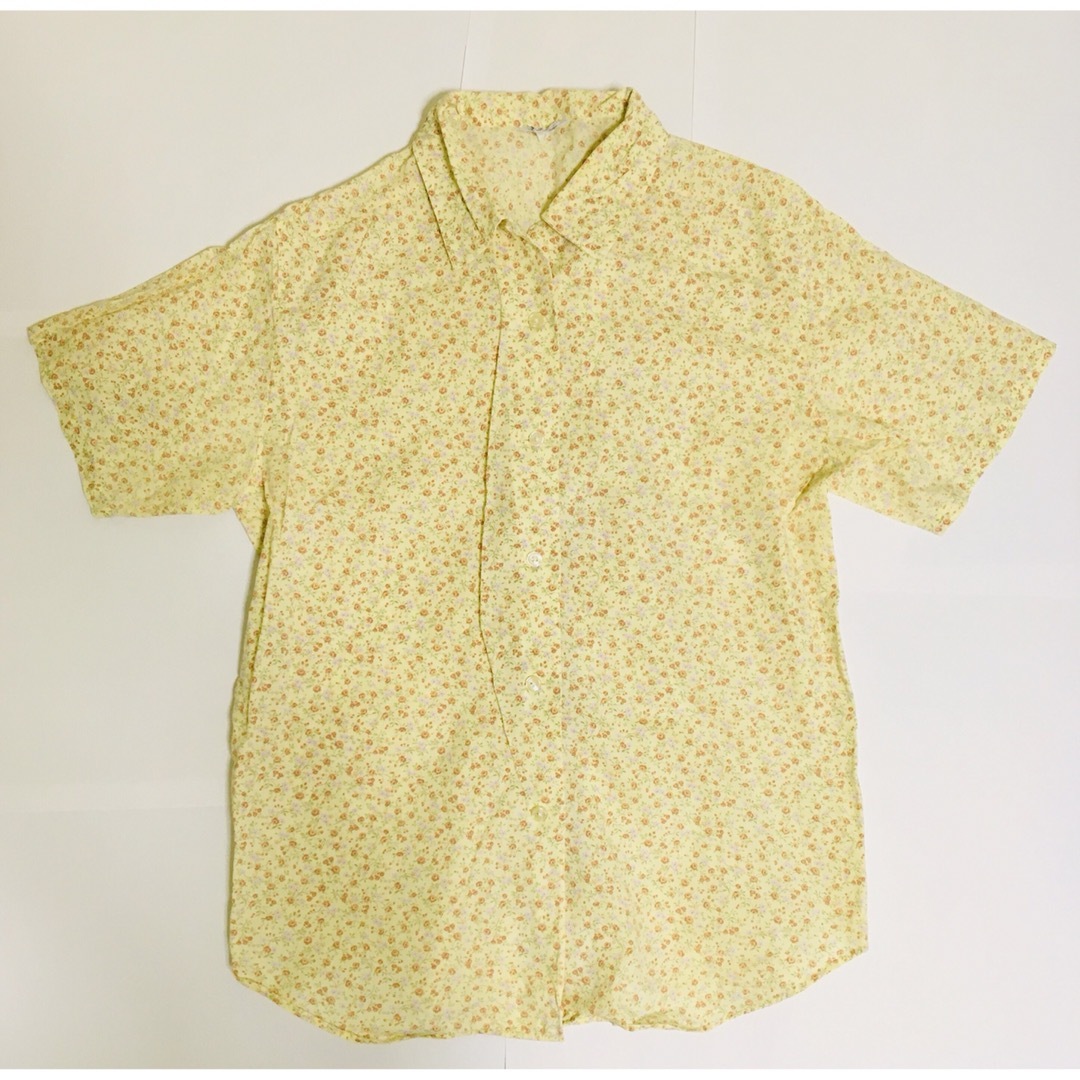綿100%  ローズ柄　半袖ブラウス　レディース　サイズL レディースのトップス(シャツ/ブラウス(半袖/袖なし))の商品写真