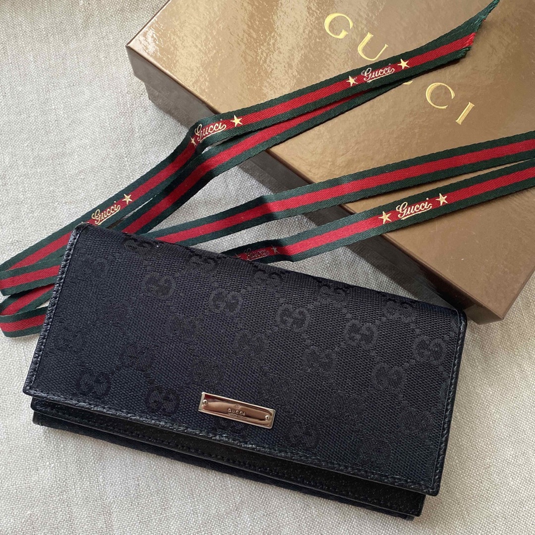 【GUCCI】黒 長財布 (未使用品)のサムネイル