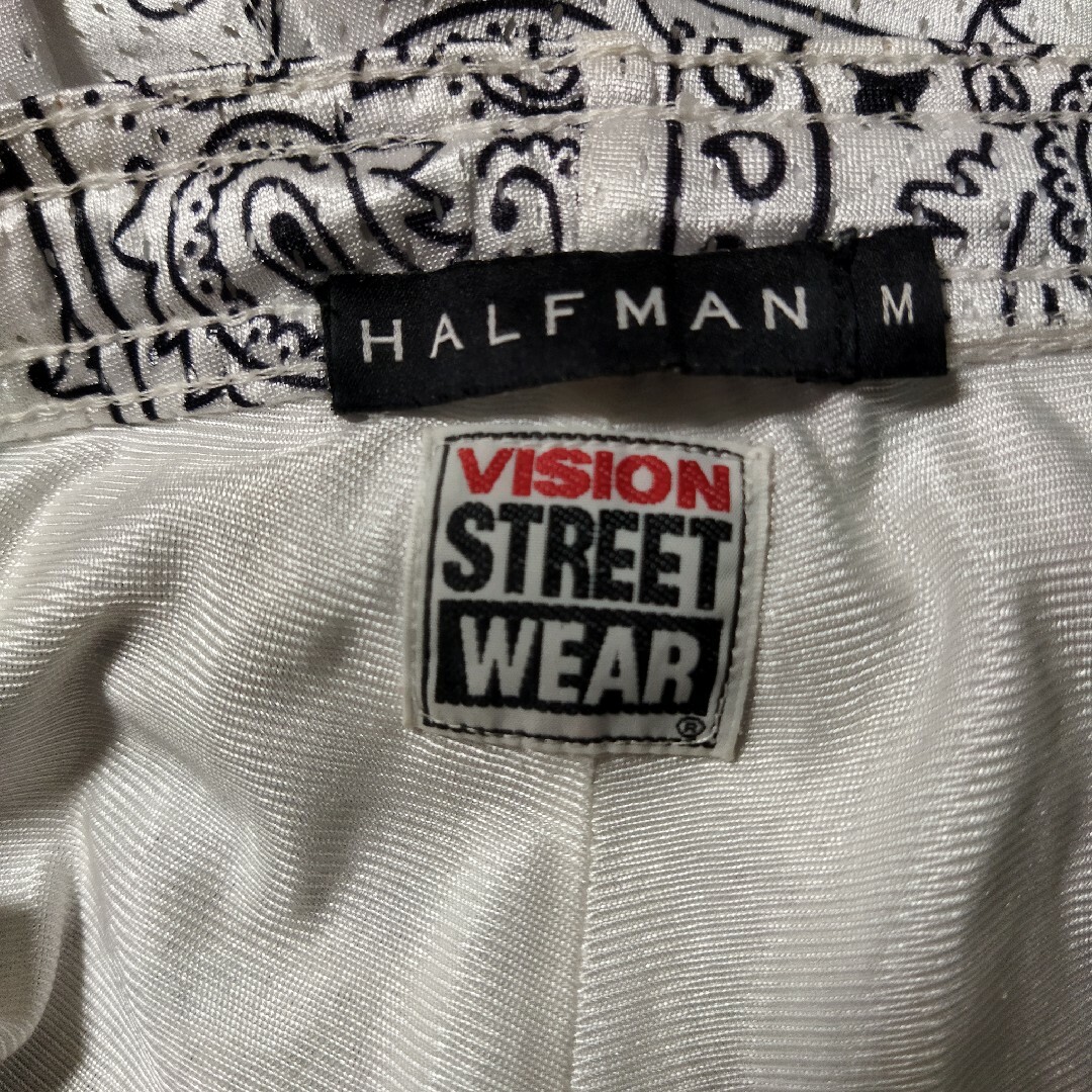 HALFMAN(ハーフマン)の【即完】　HALFMAN×VISION ペイズリーハーフパンツ メンズのパンツ(ショートパンツ)の商品写真