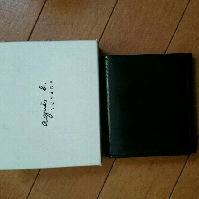 agnes b.(アニエスベー)のアニエスb 二つ折り財布 黒 レディースのファッション小物(財布)の商品写真