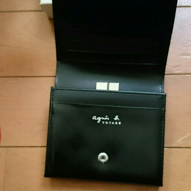 agnes b.(アニエスベー)のアニエスb 二つ折り財布 黒 レディースのファッション小物(財布)の商品写真