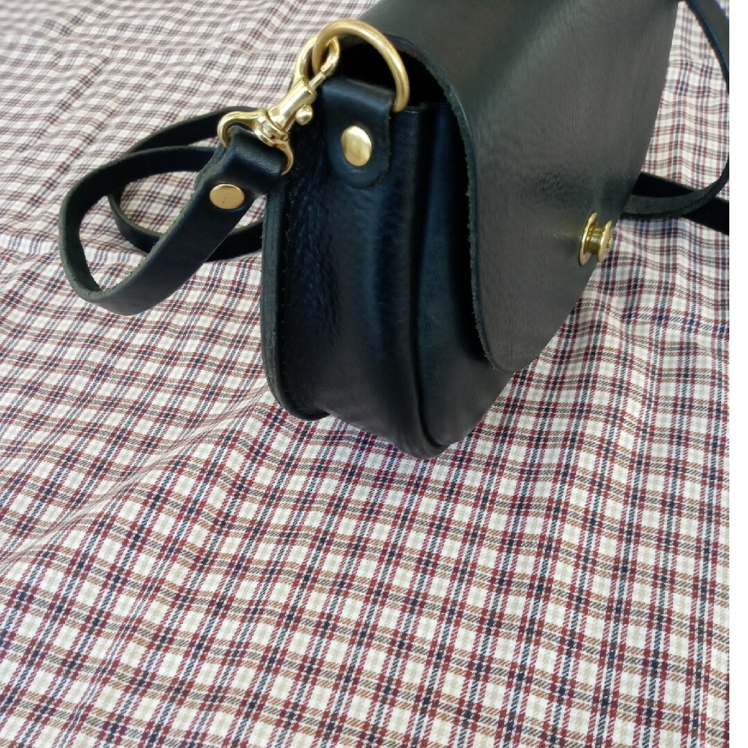 極美品} analogico (アナロジコ)ドイツホックショルダーバッグ 極美品} analogico (アナロジコ)ドイツホックショルダーバッグ
