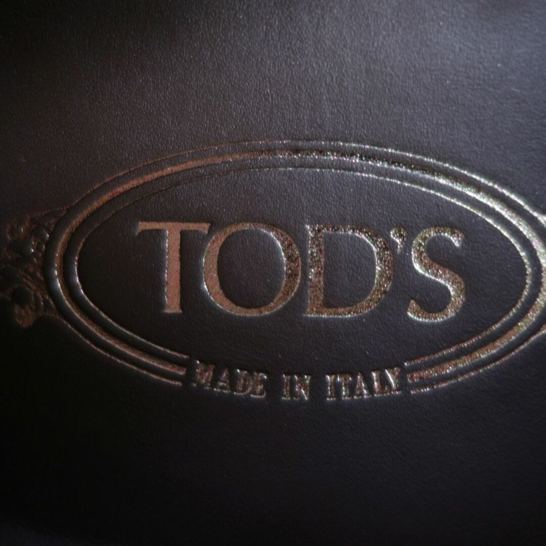 TOD'S(トッズ)の未使用 トッズ TOD'S ローファー ビジネスシューズ カーフレザー 革靴 メンズ イタリア製 10 1/2(29.5cm相当) ブラック メンズの靴/シューズ(ドレス/ビジネス)の商品写真
