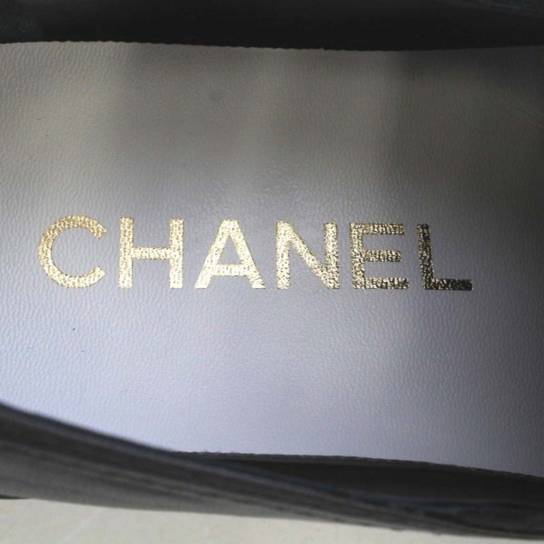 CHANEL(シャネル)のシャネル G39180 マトラッセ ココマーク シューズ スリッポン 38C 黒 レディースの靴/シューズ(スニーカー)の商品写真