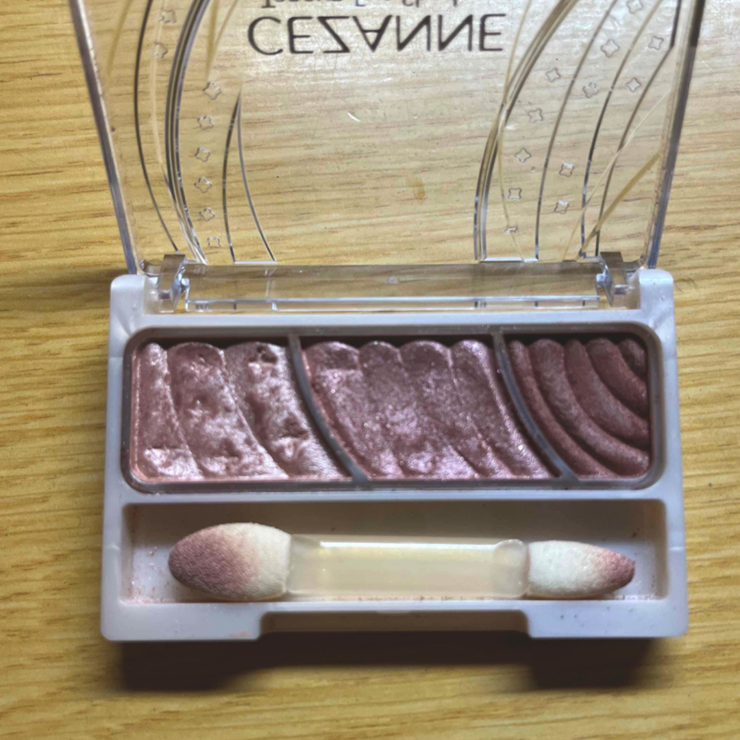 CEZANNE（セザンヌ化粧品）(セザンヌケショウヒン)のセザンヌ トーンアップアイシャドウ 10 ベリーブラウン(2.6g) コスメ/美容のベースメイク/化粧品(アイシャドウ)の商品写真