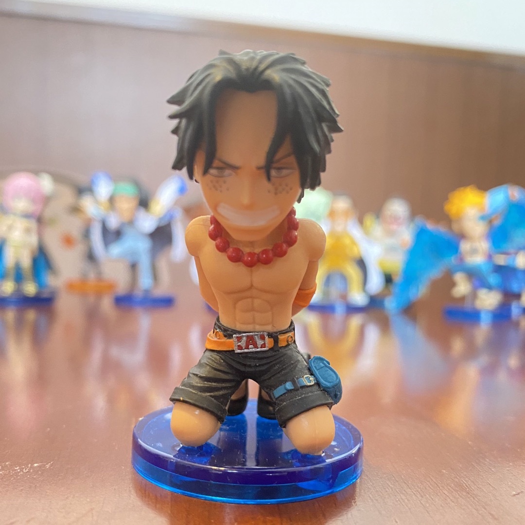 ONE PIECE(ワンピース)のワーコレ ワールドコレクタブル　エース【処刑台】 エンタメ/ホビーのフィギュア(アニメ/ゲーム)の商品写真