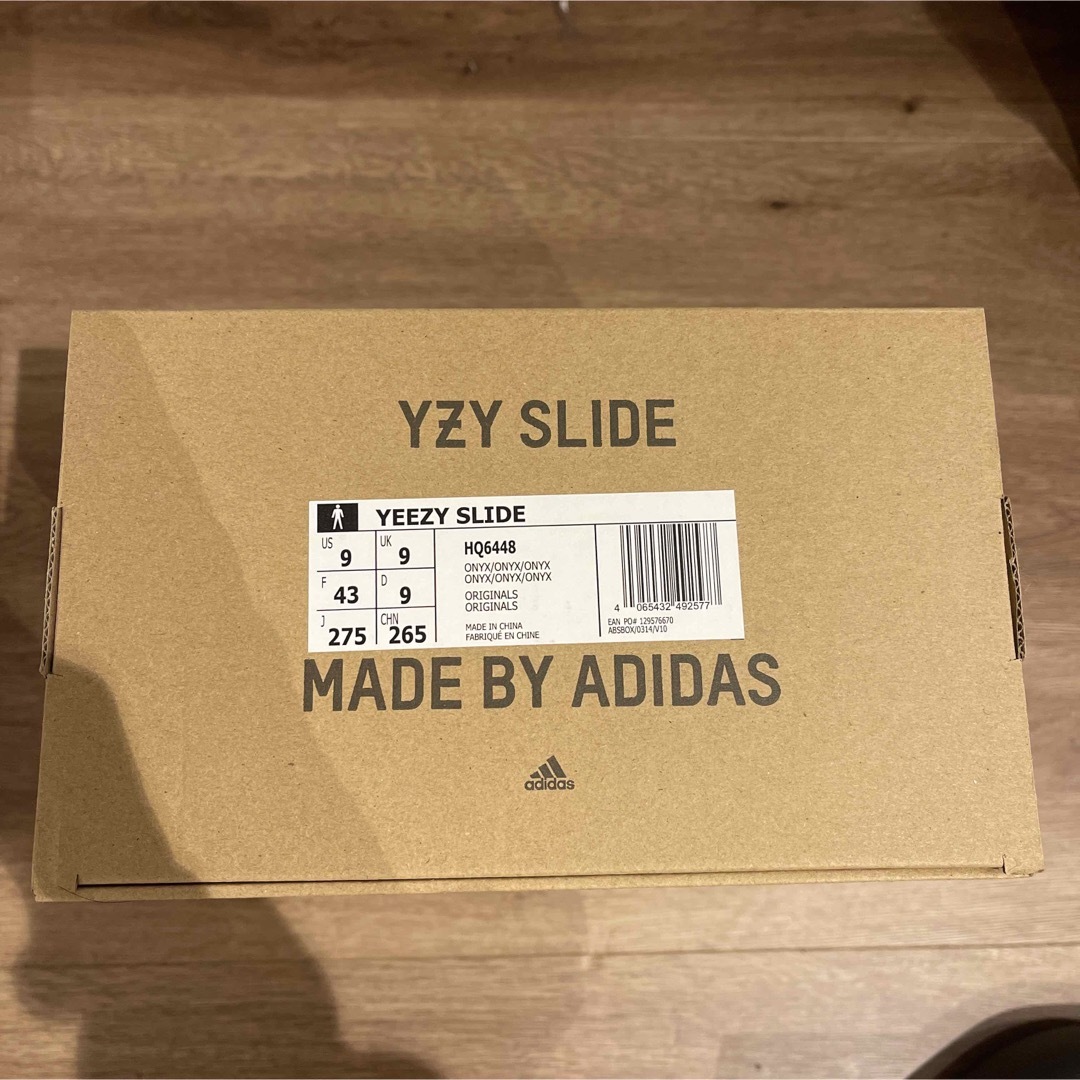 YEEZY（adidas）(イージー)の新品未使用yeezy slide onyx イージースライド オニキス　27.5 メンズの靴/シューズ(サンダル)の商品写真