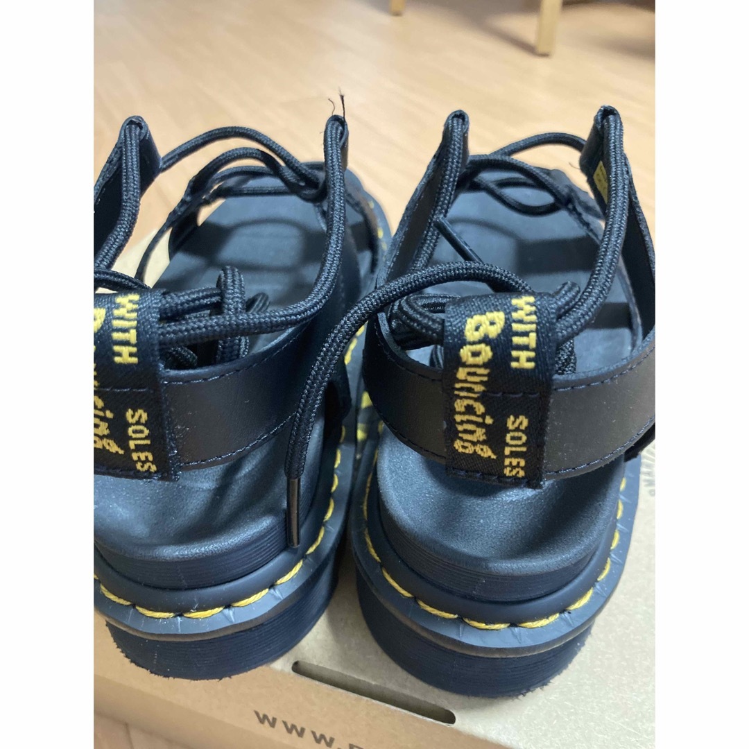 Dr.Martens(ドクターマーチン)のDr.martens    NARTILLA レディースの靴/シューズ(サンダル)の商品写真