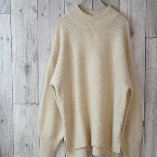 ナチュラルクチュール(natural couture)のnatural couture オーバーサイズモックネックニット　ベージュF(ニット/セーター)