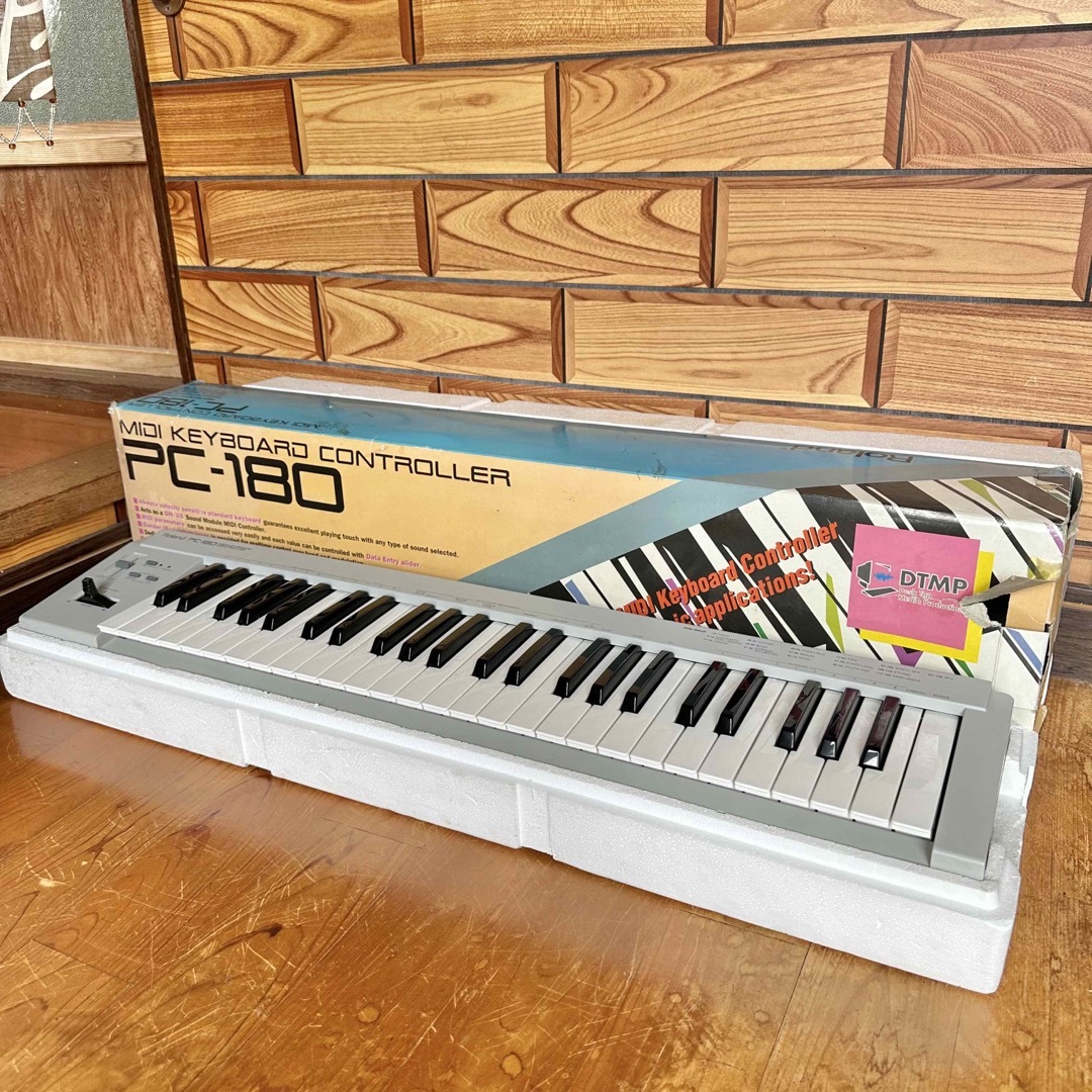 Roland MIDIキーボードコントローラー PC-180