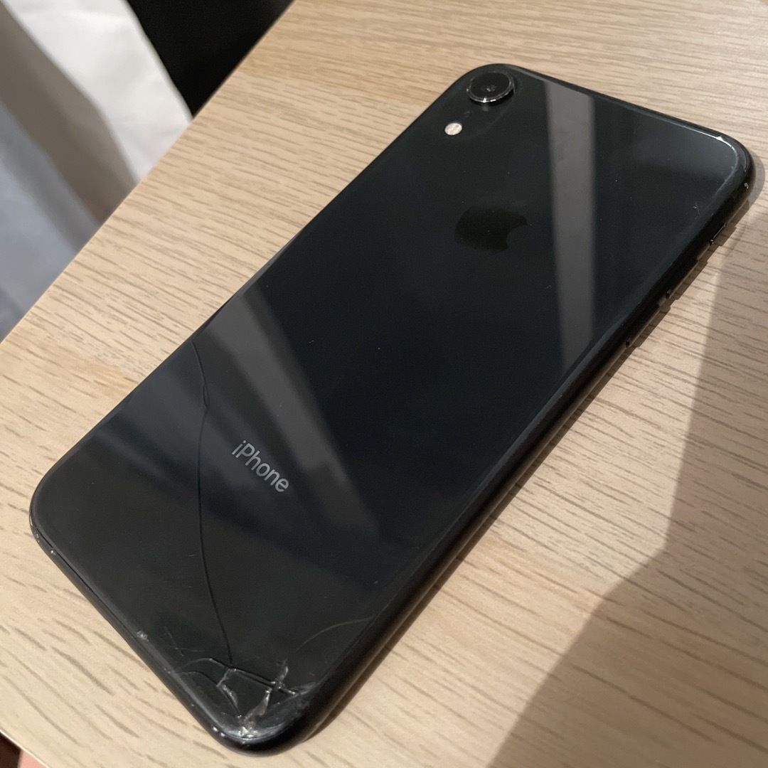 iPhone(アイフォーン)のiPhone XR 64GB Simフリー スマホ/家電/カメラのスマートフォン/携帯電話(スマートフォン本体)の商品写真