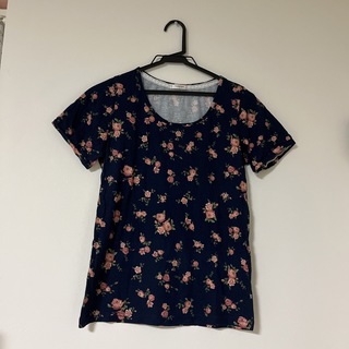 花柄Tシャツ(Tシャツ(半袖/袖なし))