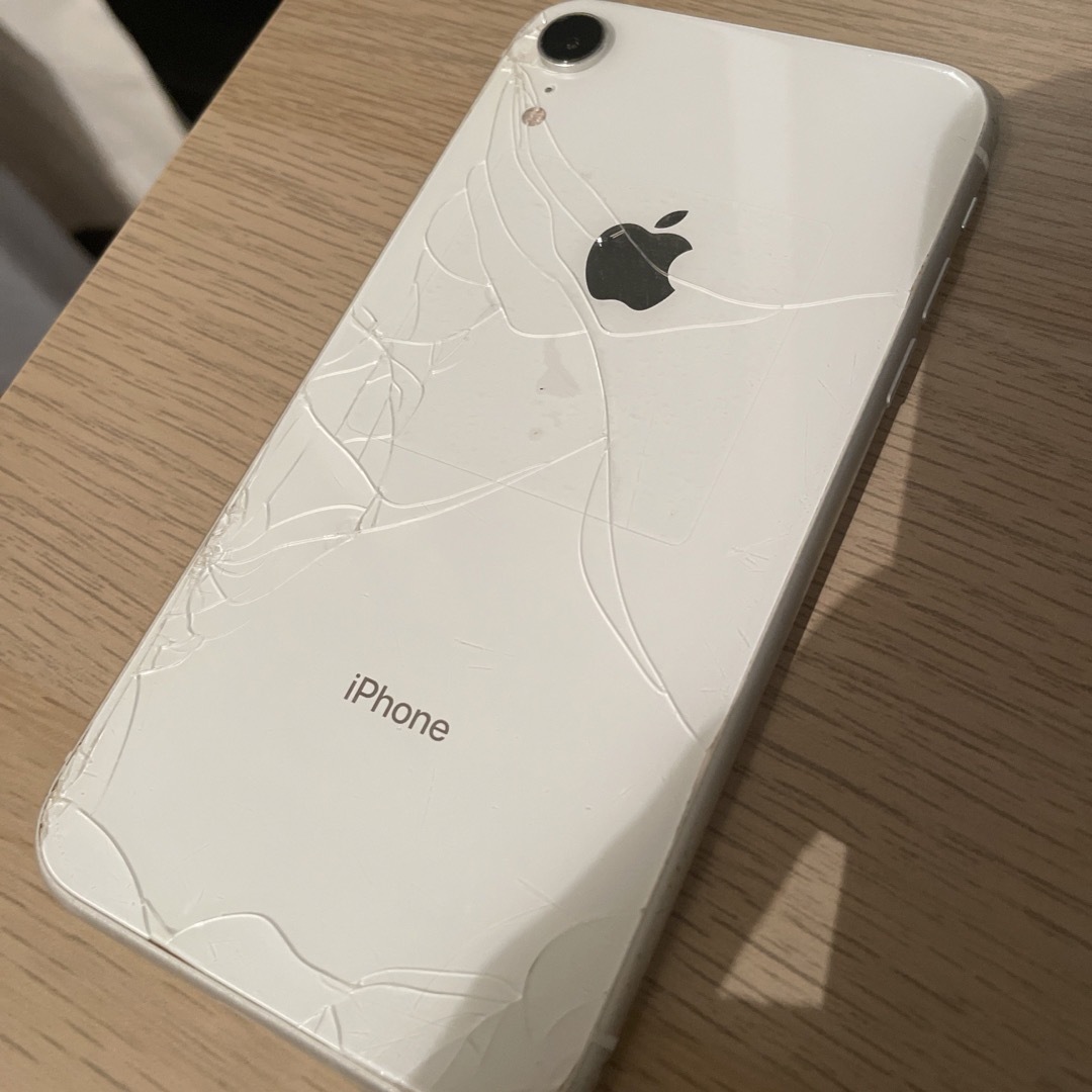 iPhone(アイフォーン)のiPhone XR 64GB Simフリー スマホ/家電/カメラのスマートフォン/携帯電話(スマートフォン本体)の商品写真