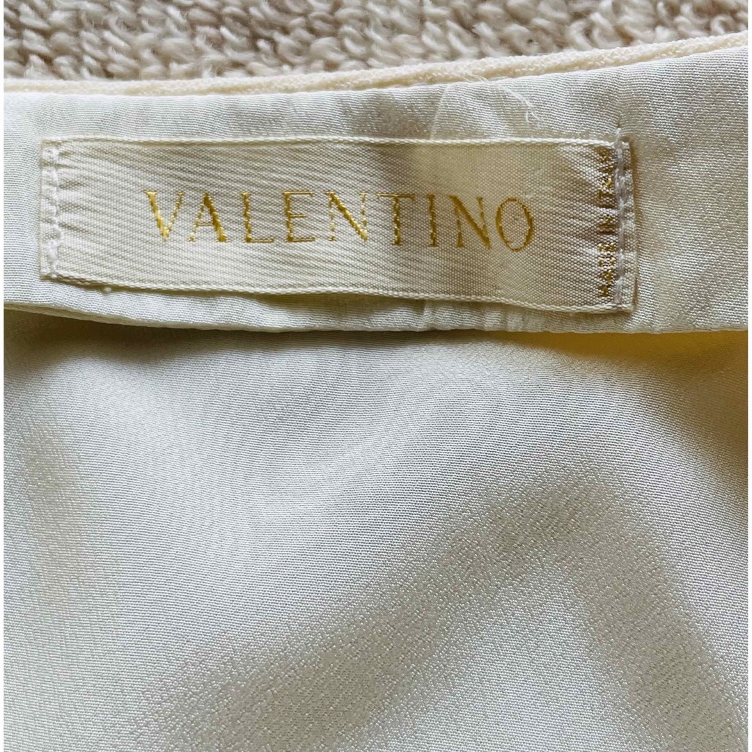 ヴァレンティノ　Valentino ファーストライン　アイボリー　スカート