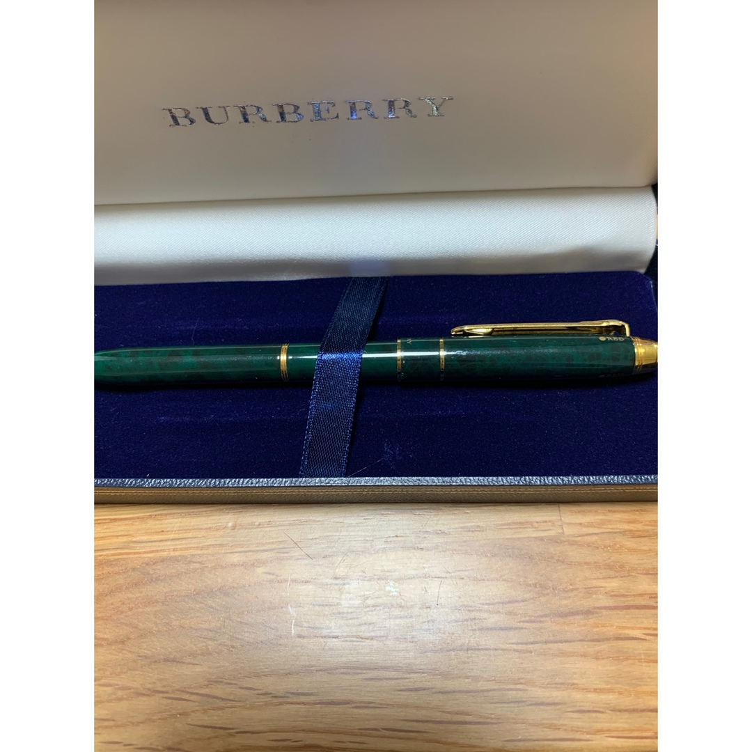 BURBERRY(バーバリー)のバーバリー　Burberry ３色ボールペン　中古 インテリア/住まい/日用品の文房具(ペン/マーカー)の商品写真