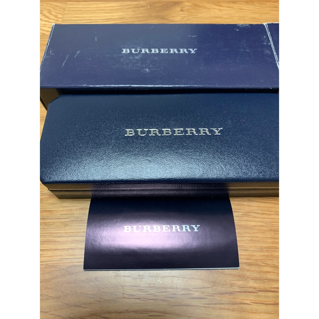 BURBERRY(バーバリー)のバーバリー　Burberry ３色ボールペン　中古 インテリア/住まい/日用品の文房具(ペン/マーカー)の商品写真