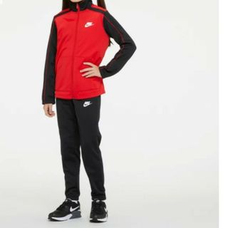 ナイキ(NIKE)のナイキ 160 新品　値札　上下ジャージ(その他)