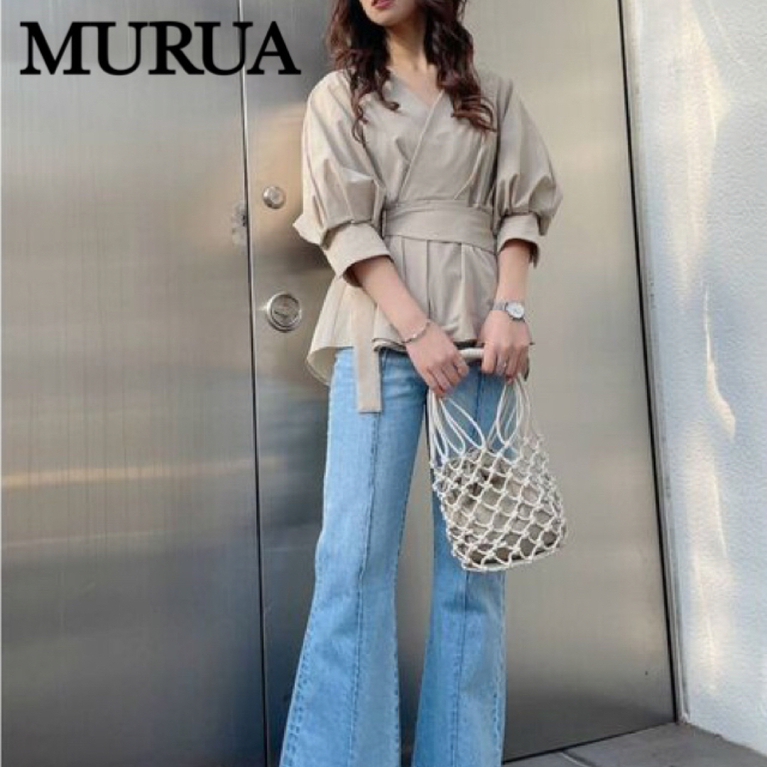 MURUA(ムルーア)の【未使用】ムルーア バックオープンボリュームスリーブシャツ ブラウス レディース レディースのトップス(シャツ/ブラウス(長袖/七分))の商品写真