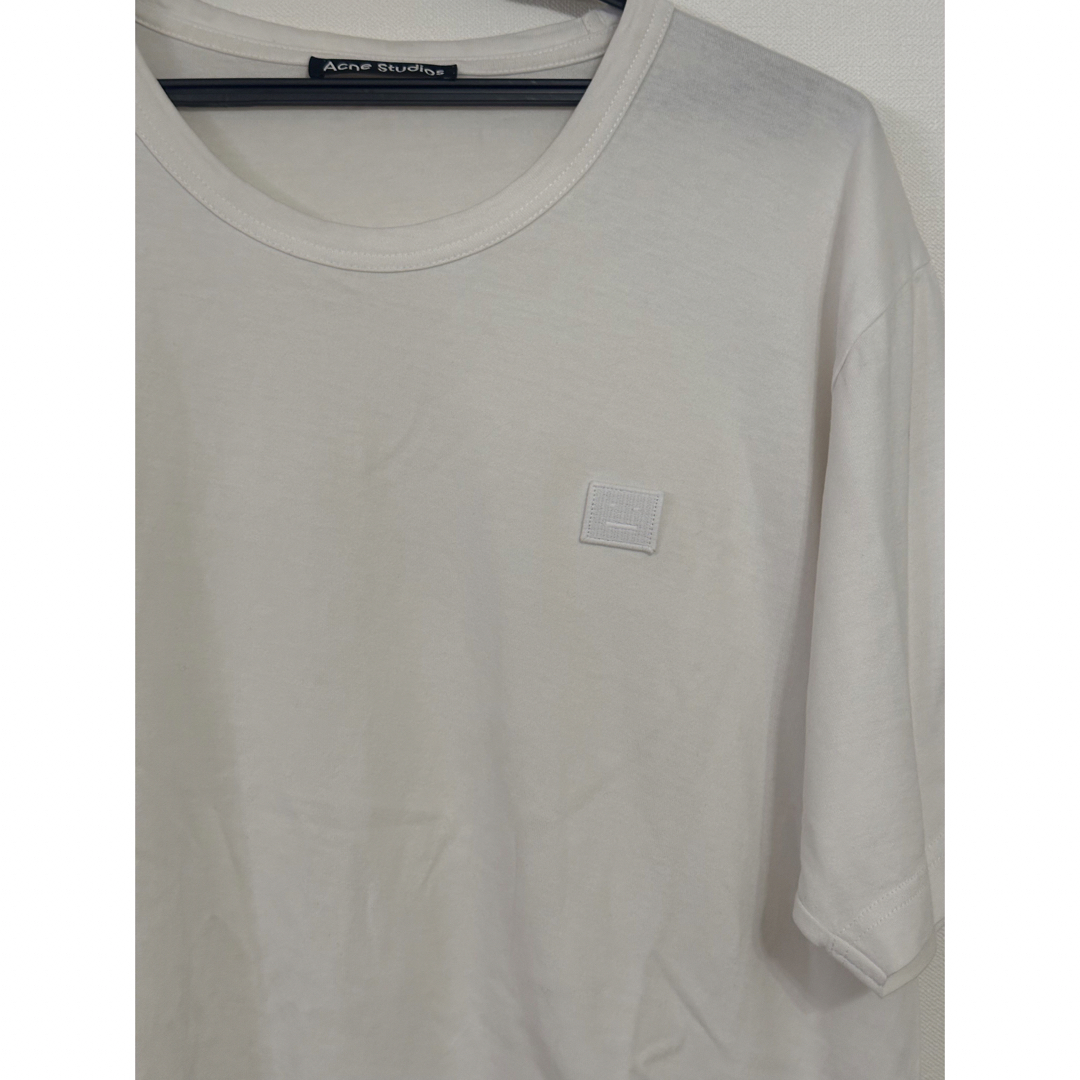 Acne Studios(アクネストゥディオズ)のAcne studios Tシャツ　白 メンズのトップス(Tシャツ/カットソー(半袖/袖なし))の商品写真