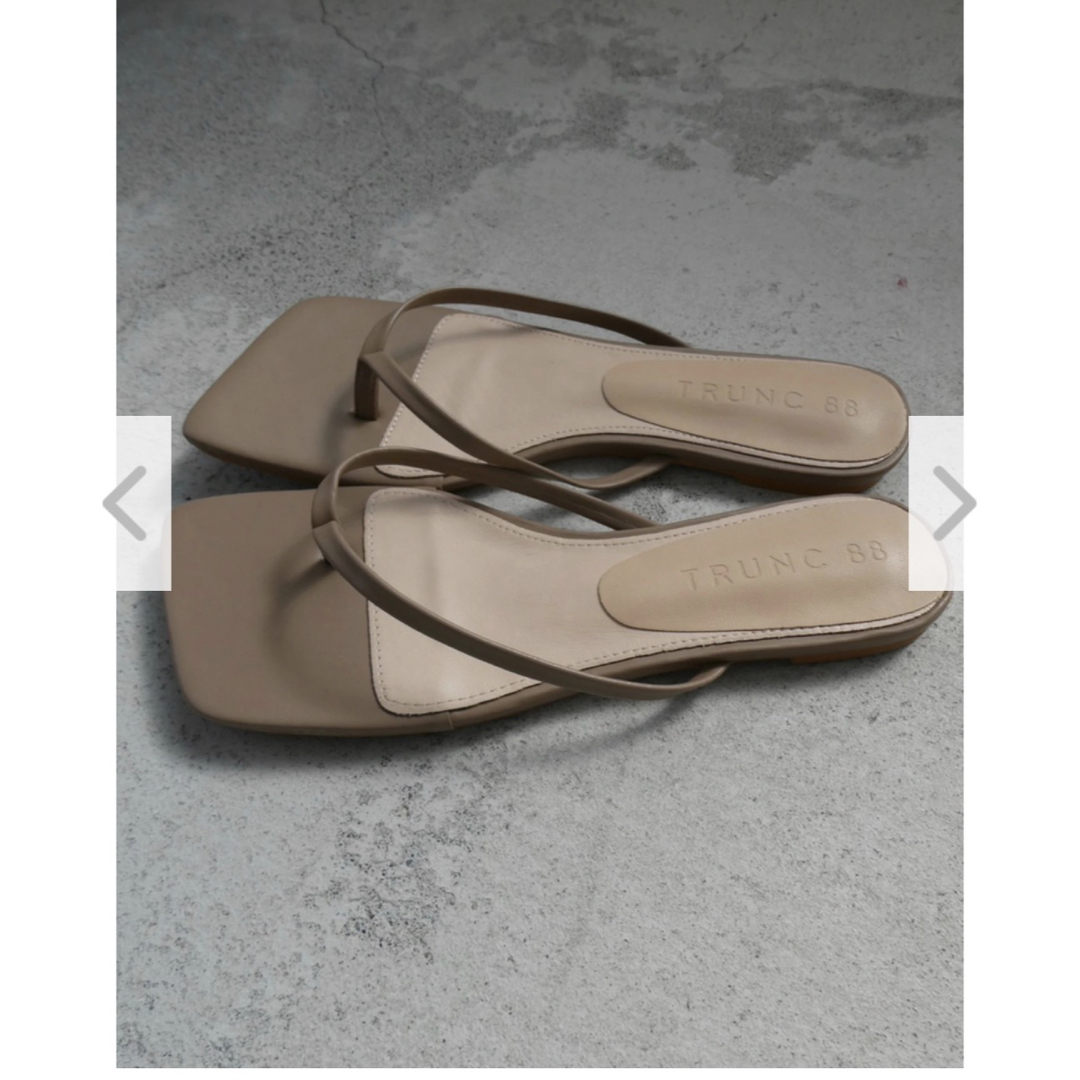 TRUNK(トランク)のTRUNC88 Square Toe Flat Sandals  レディースの靴/シューズ(サンダル)の商品写真