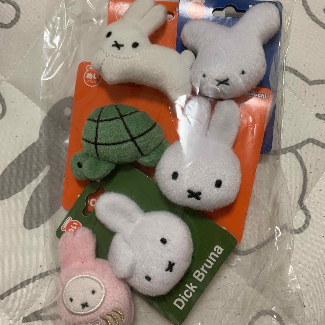 miffy(ミッフィー)のミッフィー　ぬいバッジ エンタメ/ホビーのおもちゃ/ぬいぐるみ(キャラクターグッズ)の商品写真