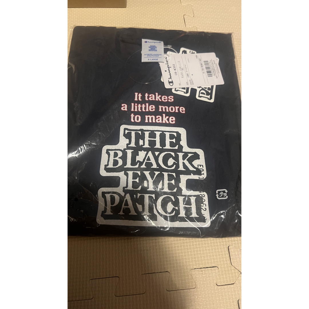 Champion × BLACK EYE PATCH ネイビーTシャツXL メンズのトップス(Tシャツ/カットソー(半袖/袖なし))の商品写真