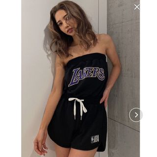 GYDA - 希少GYDA NBAレイカーズスウェットベアロンパースの