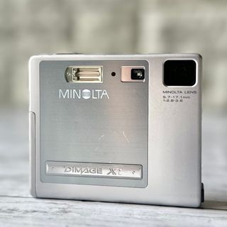 コニカミノルタ(KONICA MINOLTA)のMINOLTA DiMAGE XI(コンパクトデジタルカメラ)