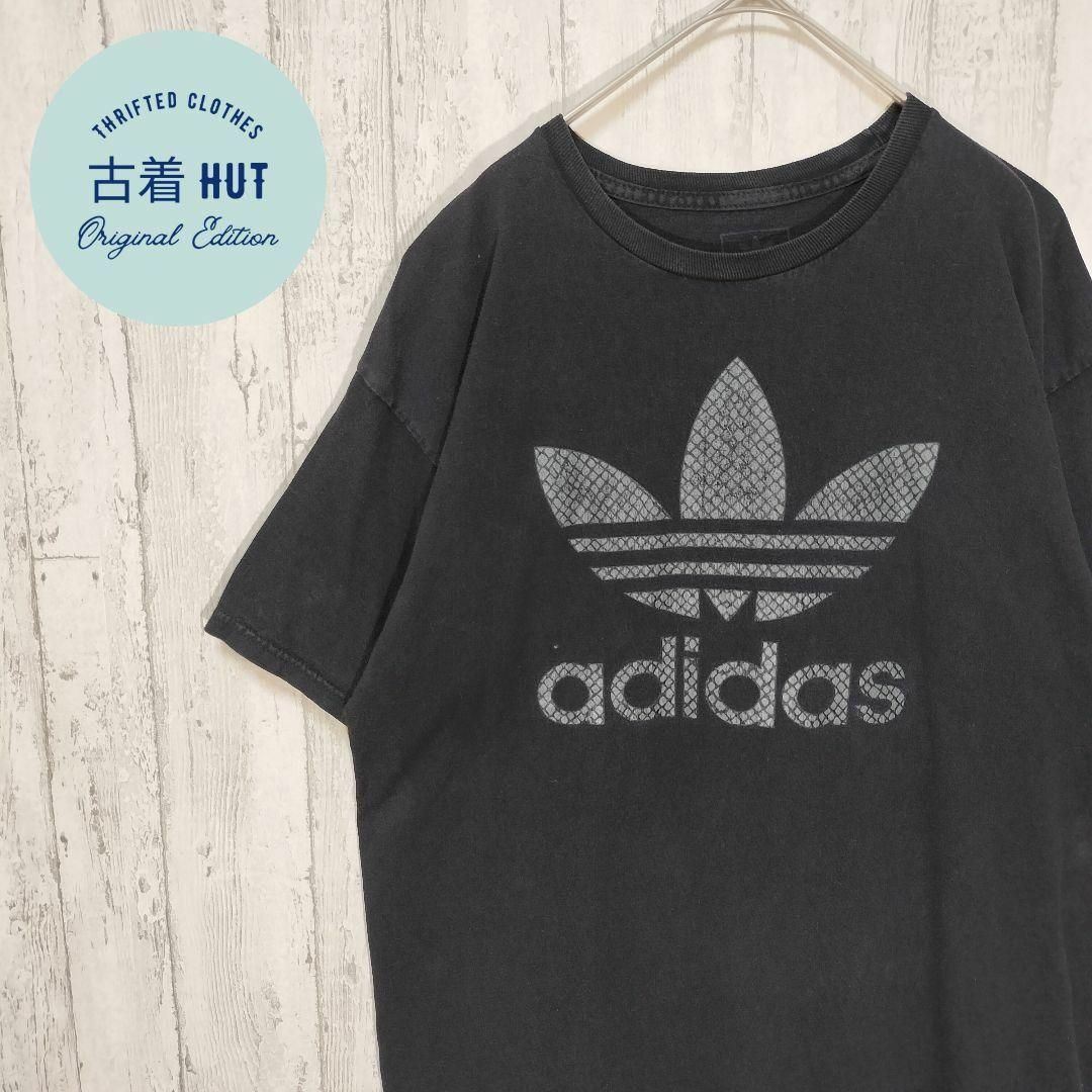 adidas(アディダス)のadidas　トレフォイル　パイソン柄　ビッグロゴ　オーバーサイズ　ゆるダボ古着 メンズのトップス(Tシャツ/カットソー(半袖/袖なし))の商品写真