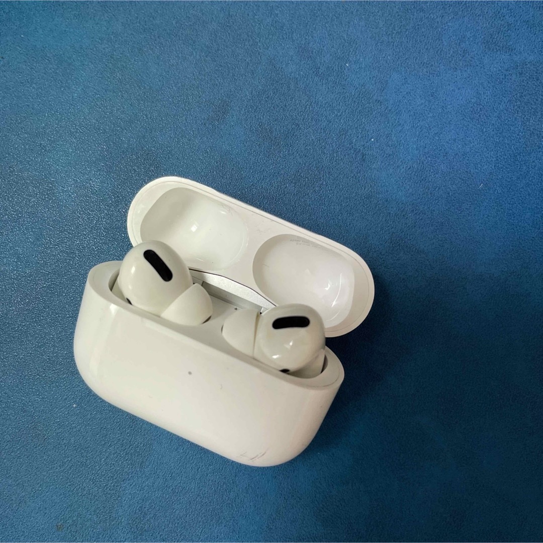 AirPods Pro ホワイト MWP22ZM/A - ヘッドフォン/イヤフォン