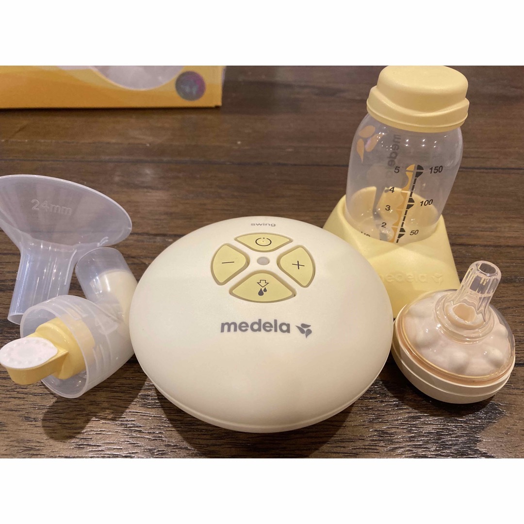 medela(メデラ)のメデラ　スイング電動搾乳機 キッズ/ベビー/マタニティの授乳/お食事用品(その他)の商品写真