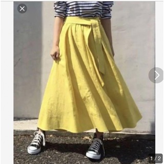 ミラオーウェン(Mila Owen)のミラオーウェン　黄色スカート(ロングスカート)