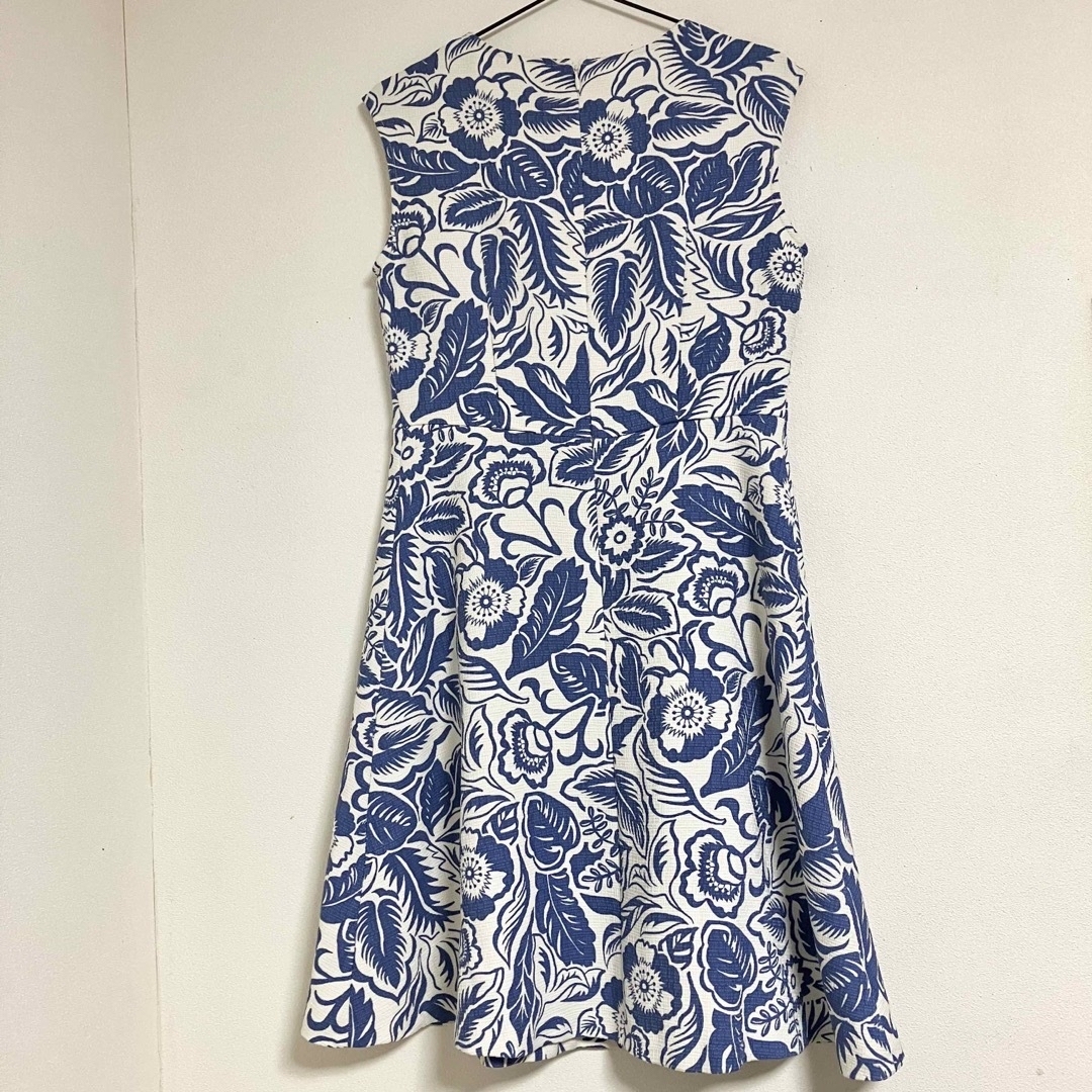 ecruefil - 美品 ecruefil ワンピース ノースリーブ 花柄 ブルーの通販