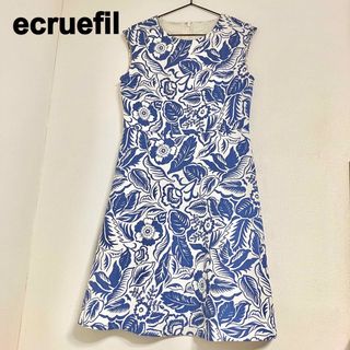 エクリュフィル(ecruefil)の美品　ecruefil ワンピース　ノースリーブ　花柄　ブルー(ひざ丈ワンピース)