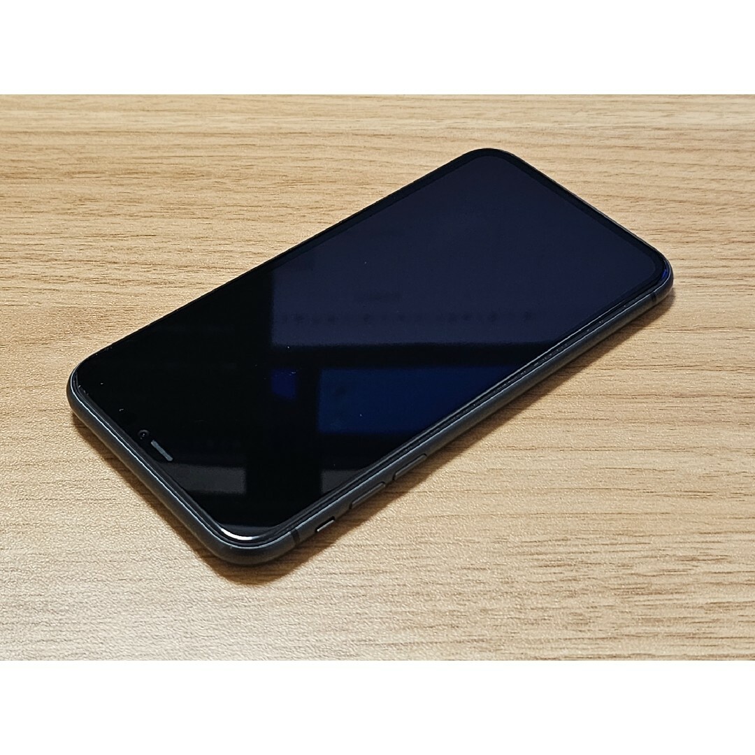 iPhone(アイフォーン)のApple iPhone 11 128GB ブラック SIMフリー スマホ/家電/カメラのスマートフォン/携帯電話(スマートフォン本体)の商品写真