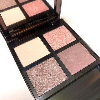 トムフォードビューティ(TOM FORD BEAUTY)のトムフォード アイシャドウ アイカラークォード セダクティブローズ(アイシャドウ)