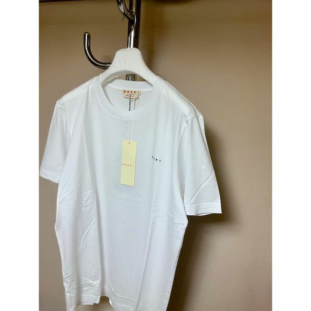 Marni(マルニ)の新品 48 22aw MARNI 胸ミニロゴ Tシャツ 白黒 4000 メンズのトップス(Tシャツ/カットソー(半袖/袖なし))の商品写真