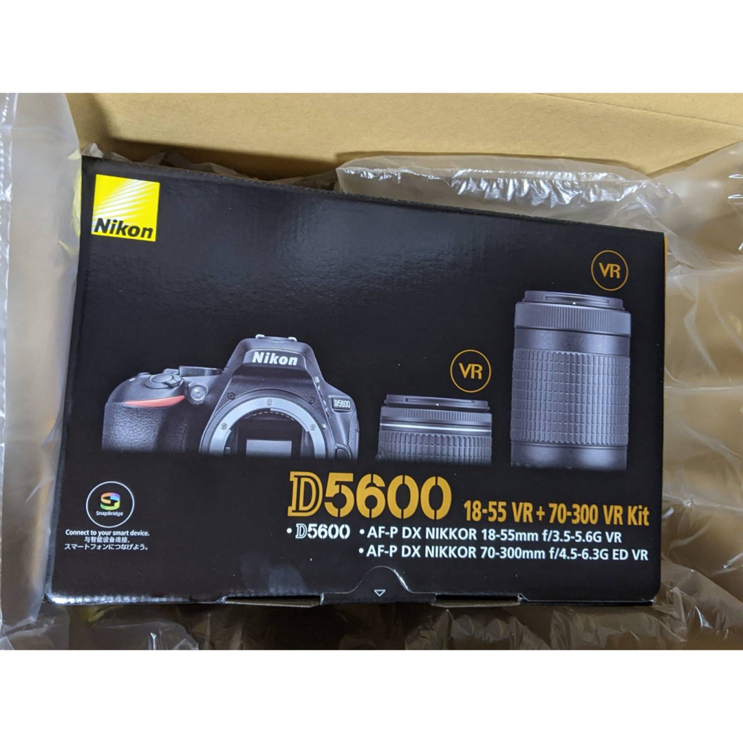 スマホ/家電/カメラNikon デジタル一眼レフカメラ D5600 ダブルズームキット