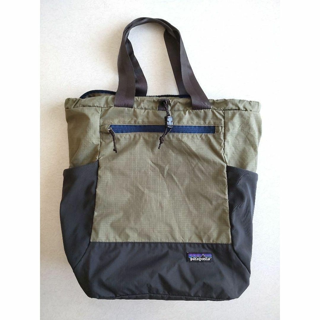 patagonia(パタゴニア)のパタゴニア　ウルトラライト　ブラックホール　トート　パック 27L レディースのバッグ(トートバッグ)の商品写真