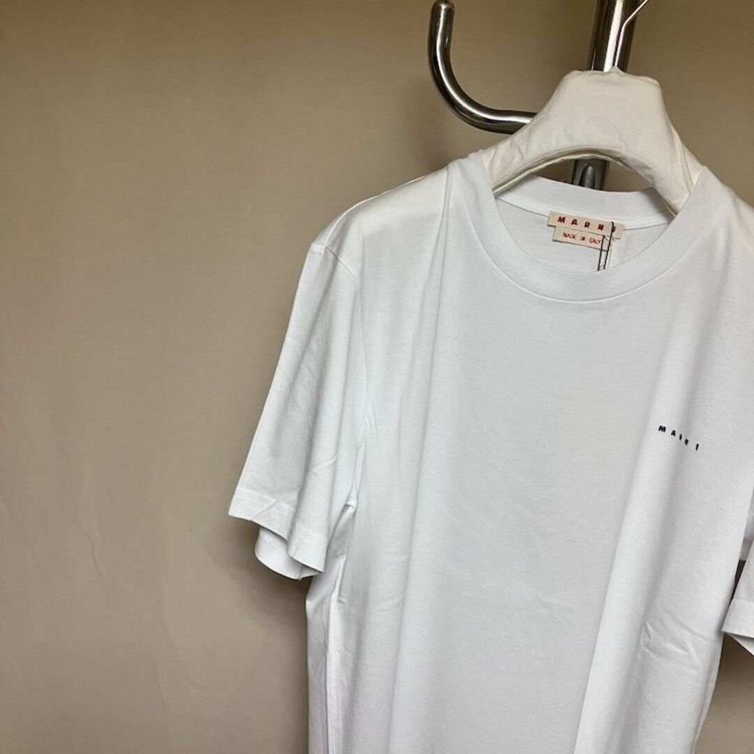 Marni(マルニ)の新品 54 22aw MARNI 胸ミニロゴ Tシャツ 白黒 4006 メンズのトップス(Tシャツ/カットソー(半袖/袖なし))の商品写真