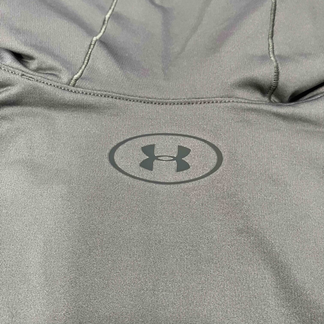 UNDER ARMOUR(アンダーアーマー)のアンダーアーマー パーカー　メンズ4L（3XL）　チャコール メンズのトップス(パーカー)の商品写真