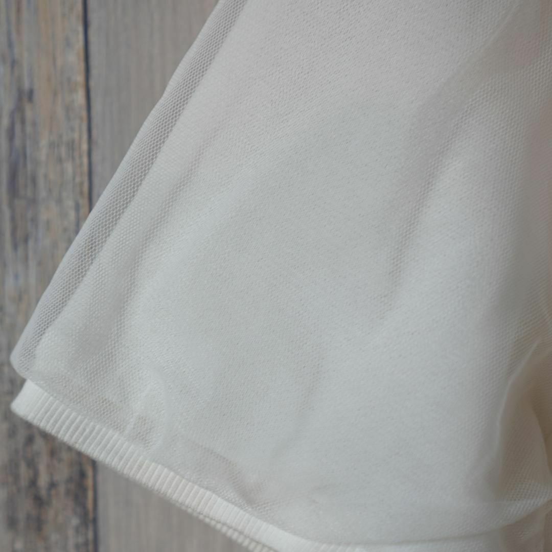 INGNI(イング)のINGNI チュール付き半袖スウェットTシャツ 白M レディースのトップス(Tシャツ(半袖/袖なし))の商品写真