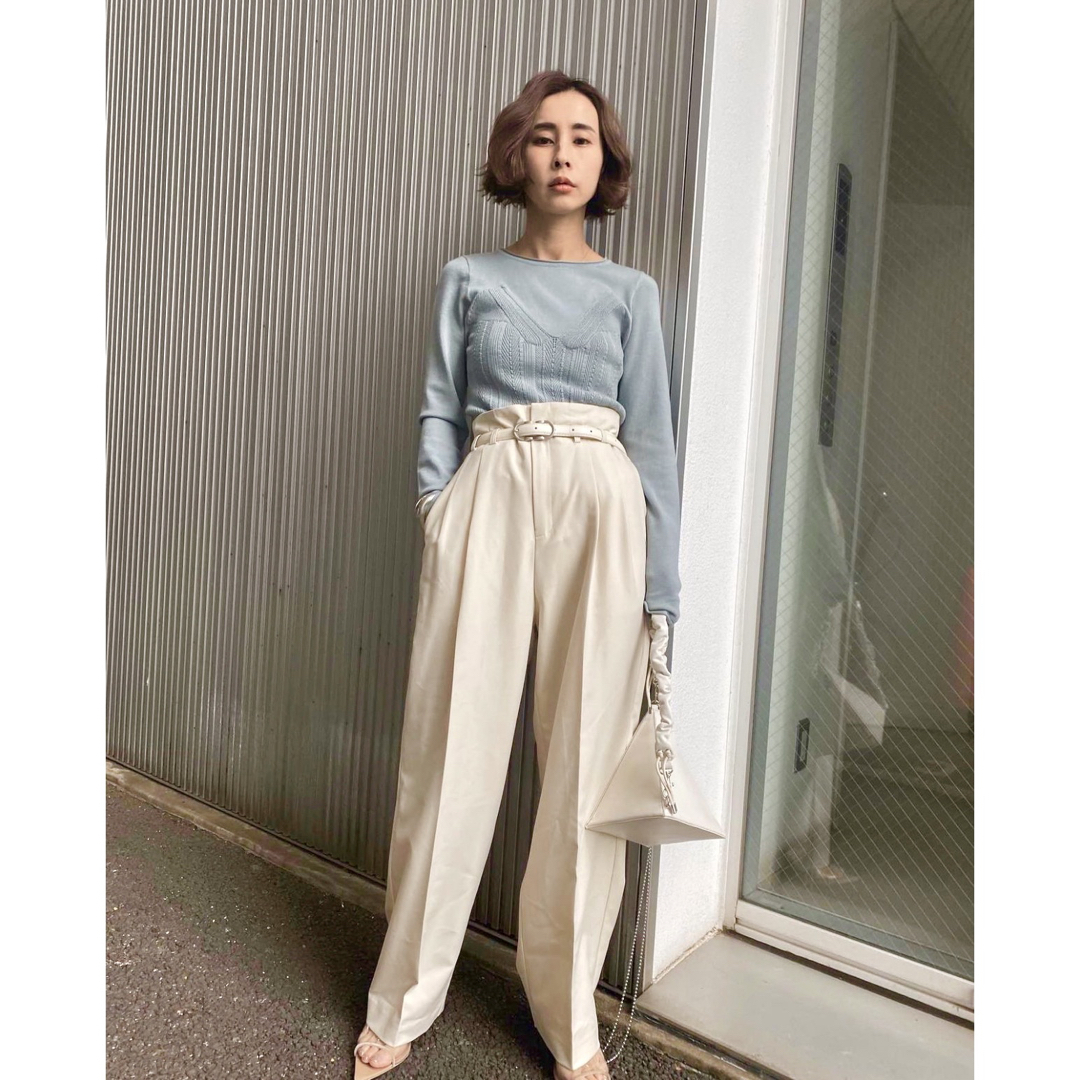 Ameri VINTAGE(アメリヴィンテージ)のAmeri VINTAGE SHAPELY HIGH WAIST PANTS レディースのパンツ(カジュアルパンツ)の商品写真