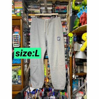 ワンエルディーケーセレクト(1LDK SELECT)の希少Lサイズ nevver × BROCHURE SWEAT PANTS(その他)