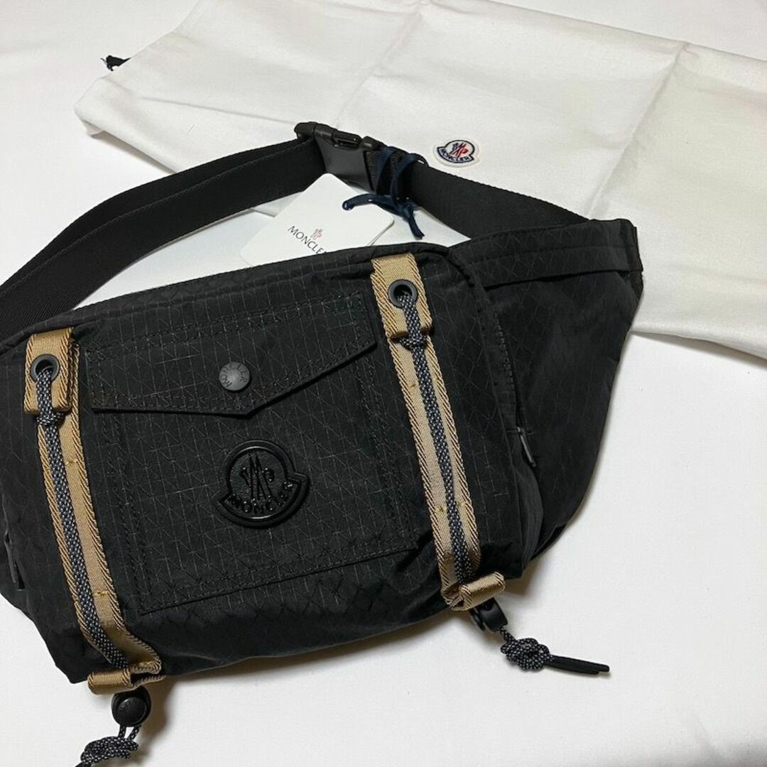 新品 モンクレール ウエストポーチ ショルダーバッグ 4498-